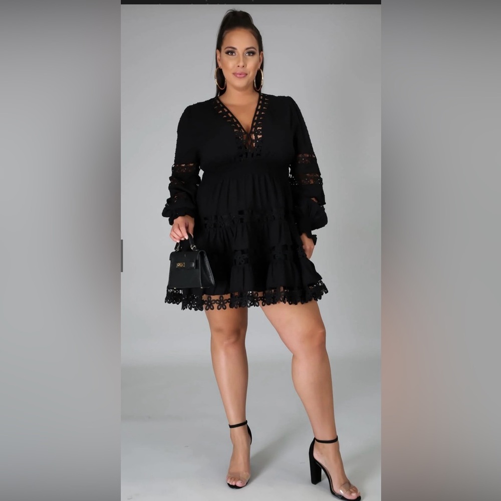 Plus Size Black Lace-Trim Long Sleeve Mini Dress